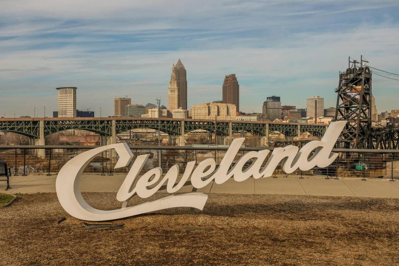 Frontdesk Osborn Apts Downtown Cleveland Appartamento Esterno foto